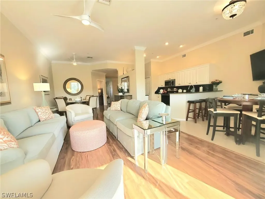 945 Eastham Way Naples FL 34104