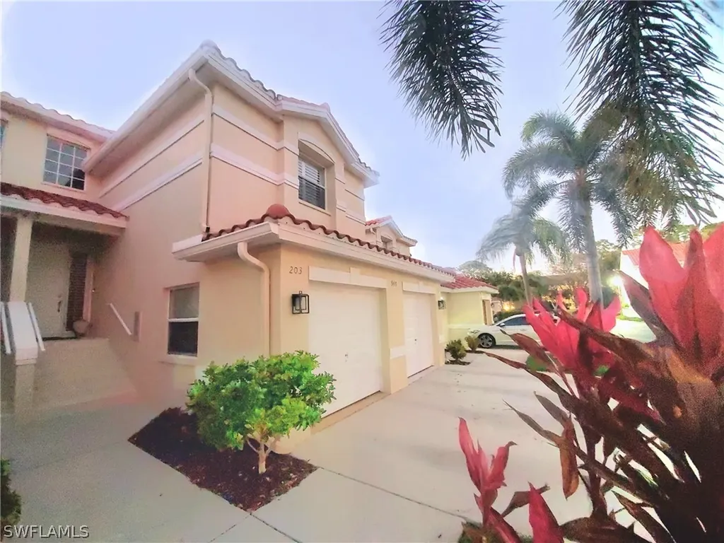 945 Eastham Way Naples FL 34104
