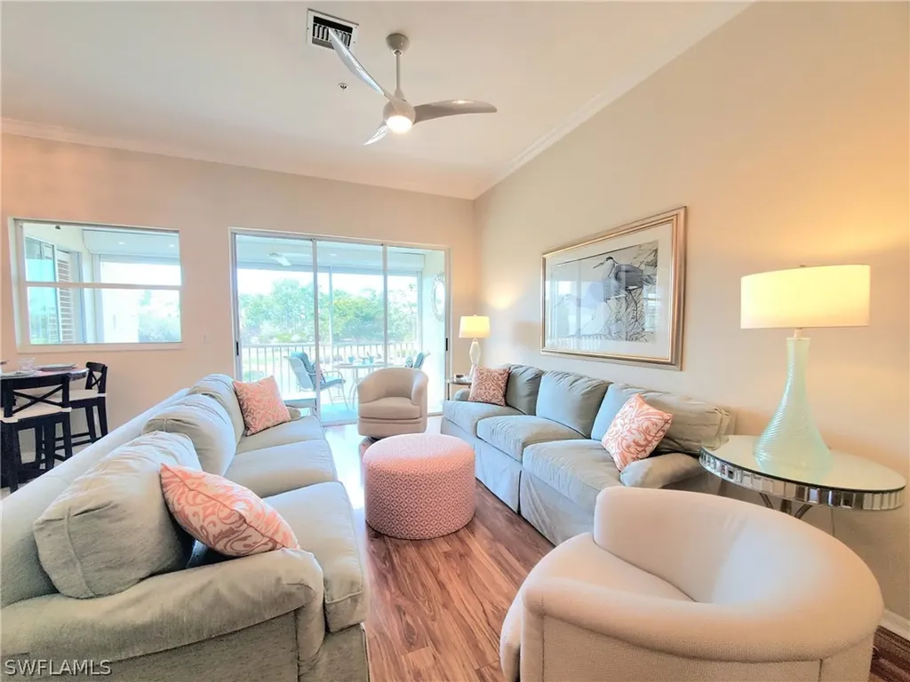 945 Eastham Way Naples FL 34104