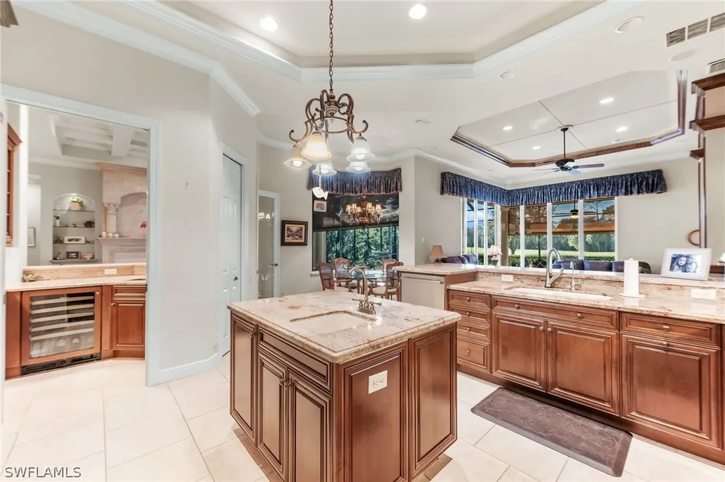 7615 Palmer Court Naples FL 34113