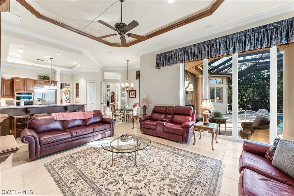 7615 Palmer Court Naples FL 34113