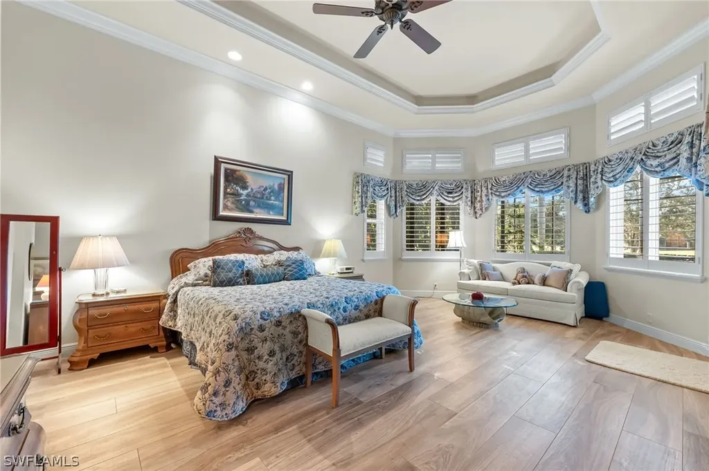 7615 Palmer Court Naples FL 34113