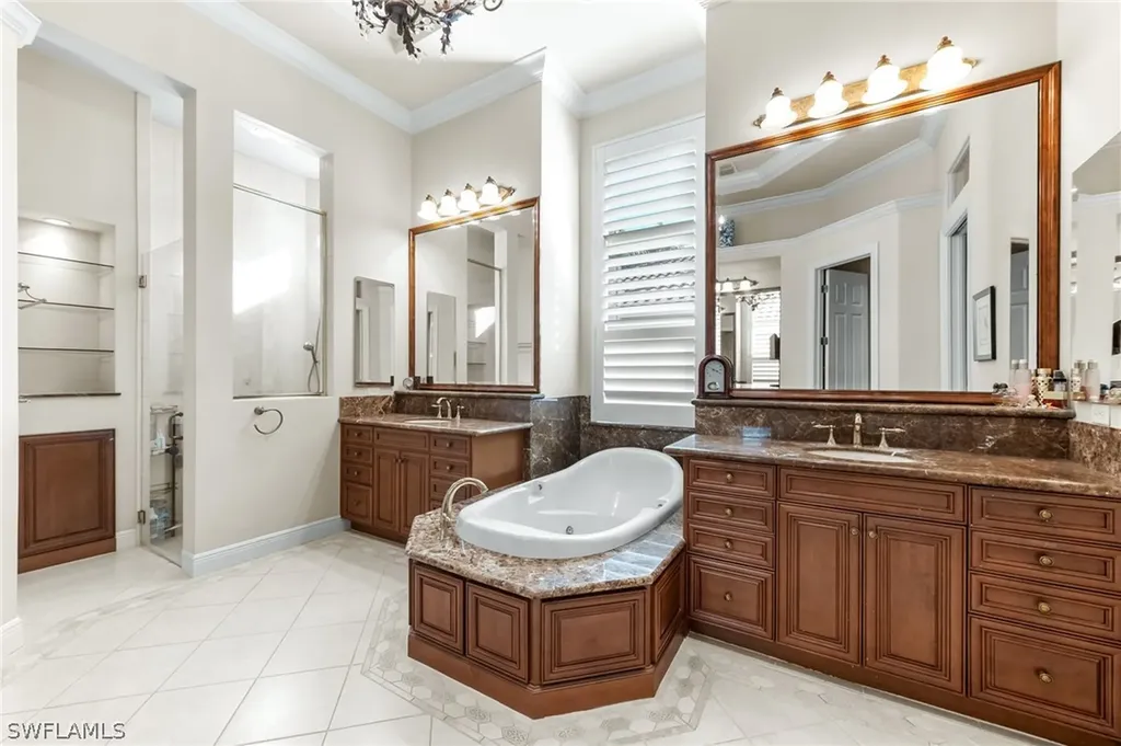 7615 Palmer Court Naples FL 34113