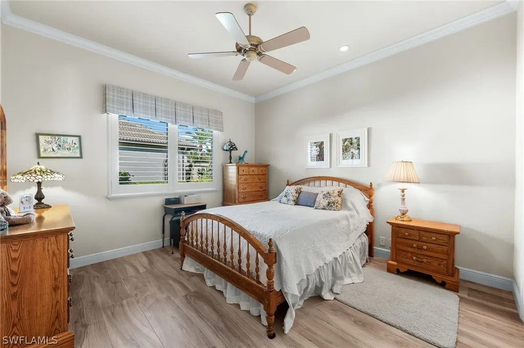 7615 Palmer Court Naples FL 34113