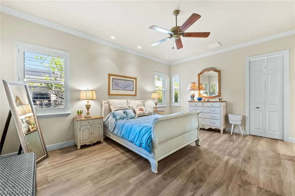 7615 Palmer Court Naples FL 34113