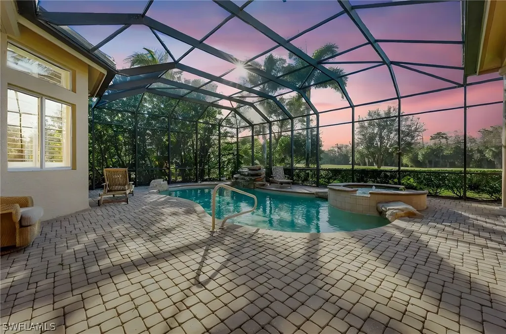 7615 Palmer Court Naples FL 34113