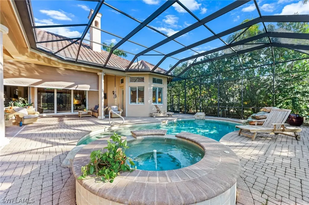7615 Palmer Court Naples FL 34113