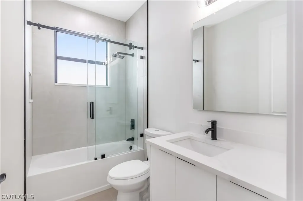 3541 20th Avenue NE Naples FL 34120