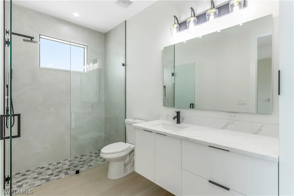 3541 20th Avenue NE Naples FL 34120
