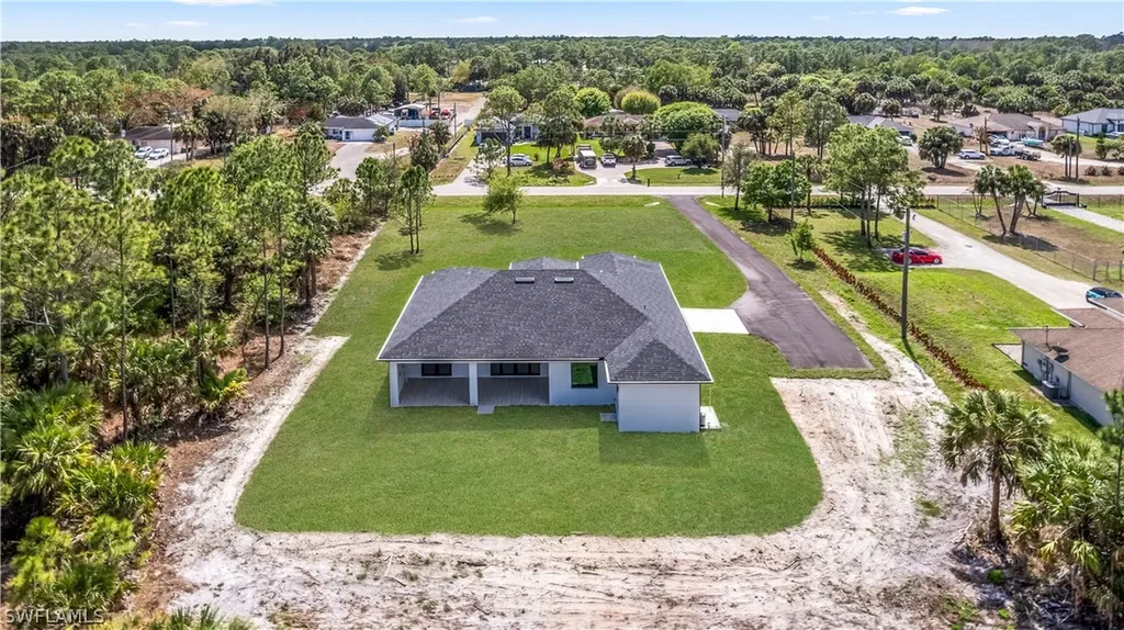 3541 20th Avenue NE Naples FL 34120