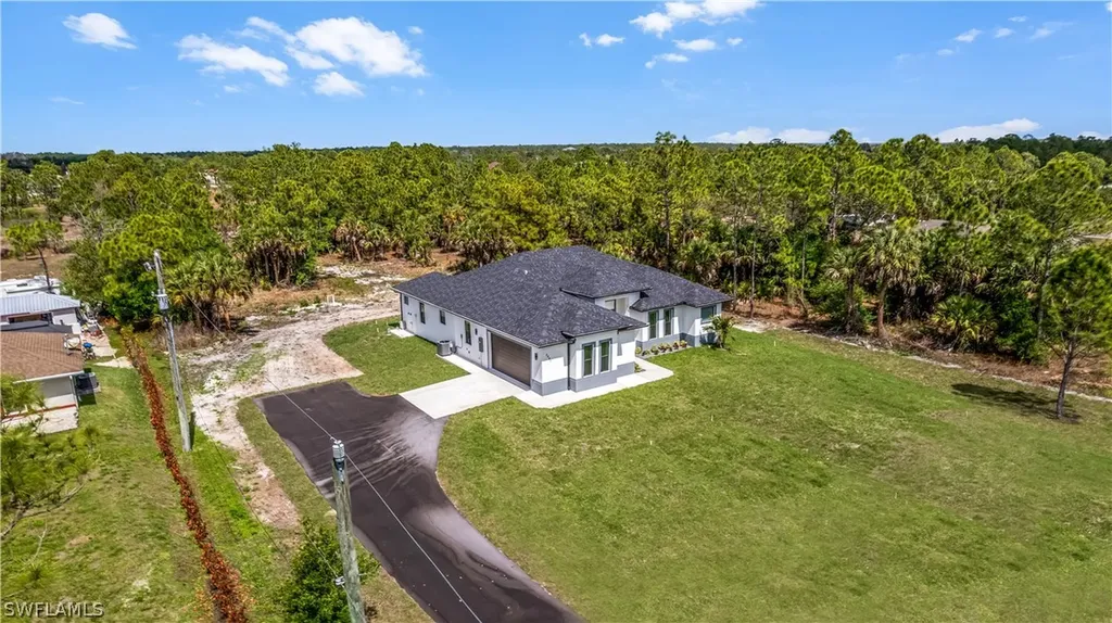 3541 20th Avenue NE Naples FL 34120