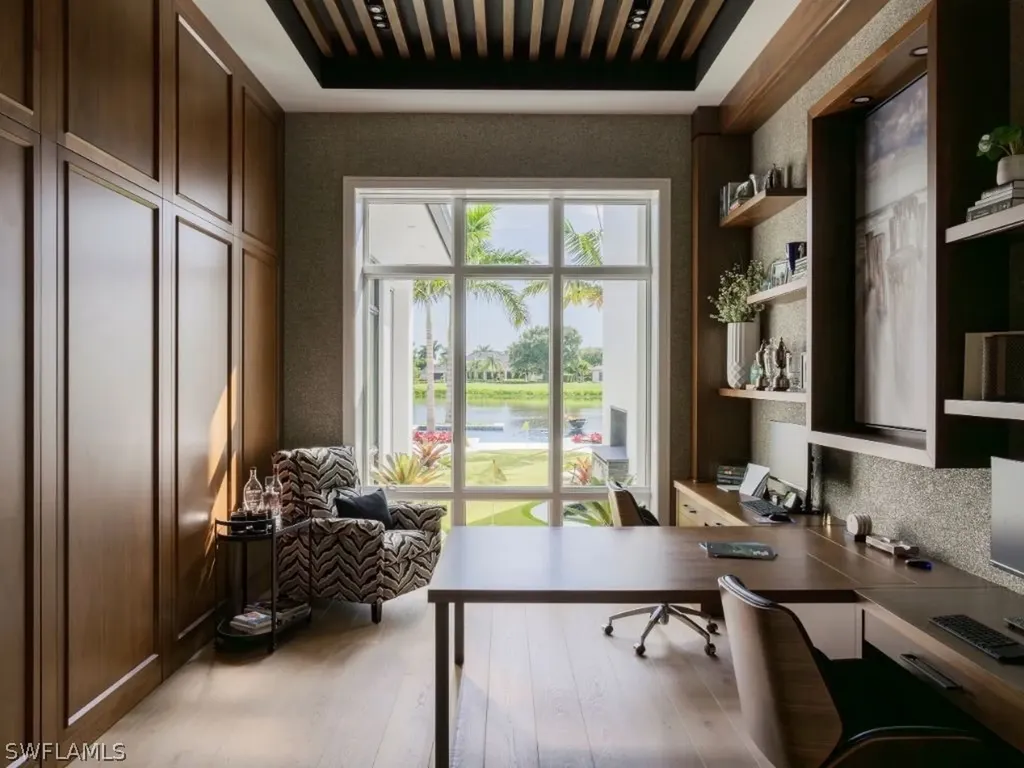 6199 Highcroft Drive Naples FL 34119