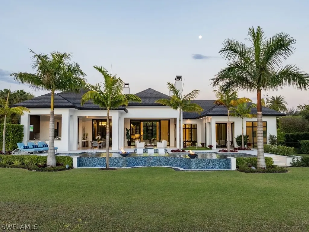6199 Highcroft Drive Naples FL 34119