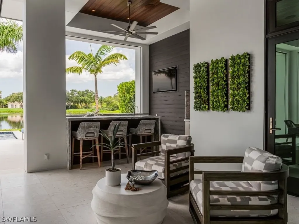 6199 Highcroft Drive Naples FL 34119