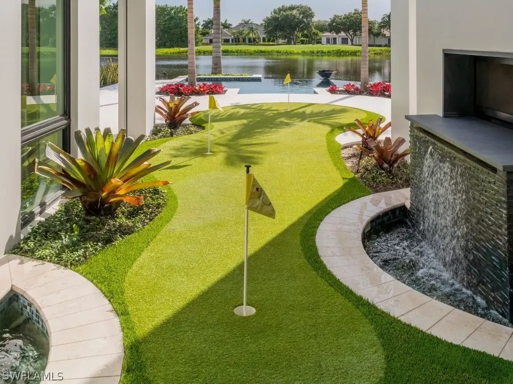 6199 Highcroft Drive Naples FL 34119