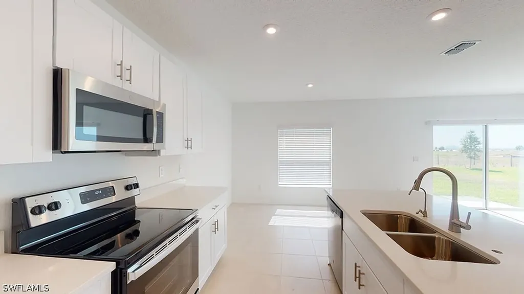 6753 Equinox Lane North Fort Myers FL 33917