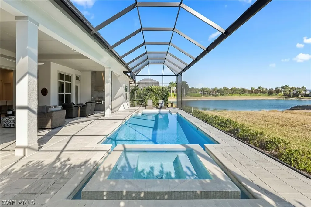 14194 Galley Court Naples FL 34114
