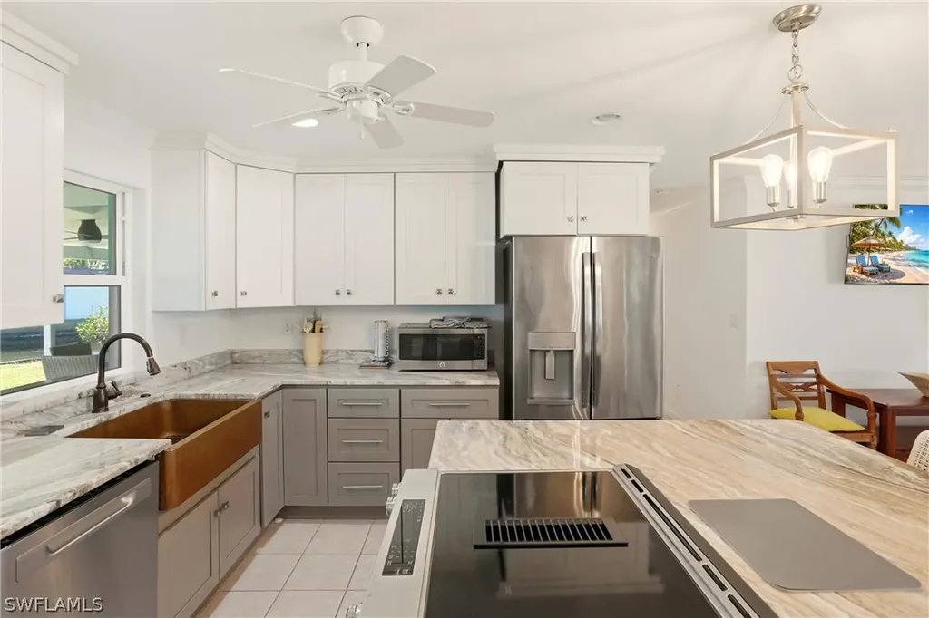 1159 Holiday Lane E Naples FL 34104