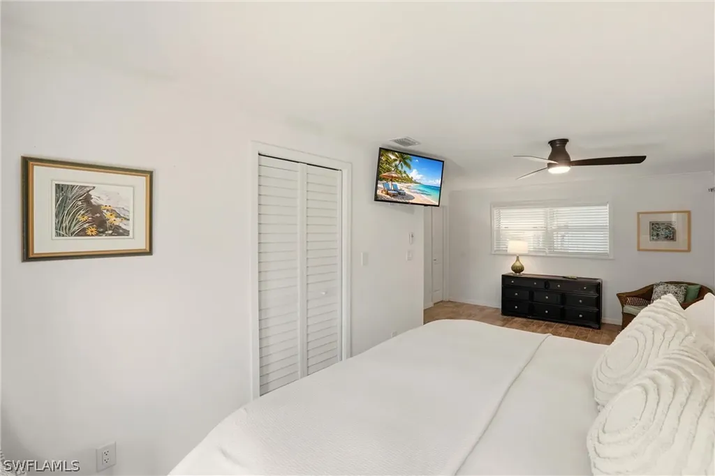 1159 Holiday Lane E Naples FL 34104