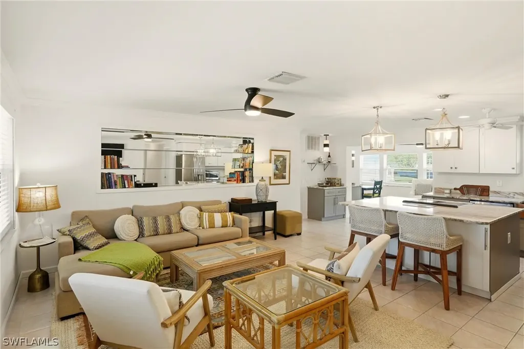 1159 Holiday Lane E Naples FL 34104