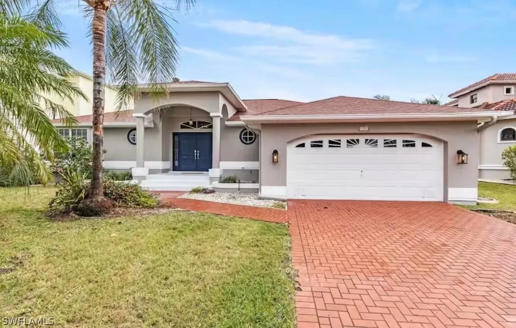 5701 Riverside Drive Cape Coral FL 33904