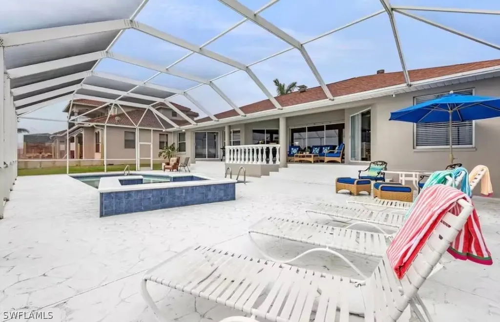 5701 Riverside Drive Cape Coral FL 33904