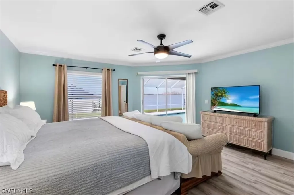 5701 Riverside Drive Cape Coral FL 33904