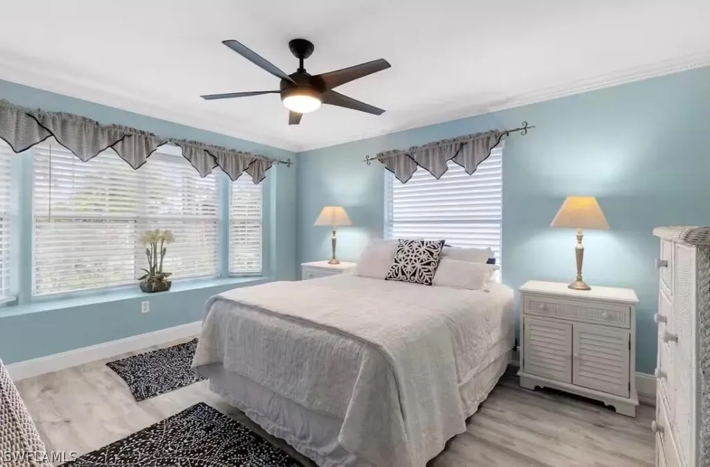 5701 Riverside Drive Cape Coral FL 33904