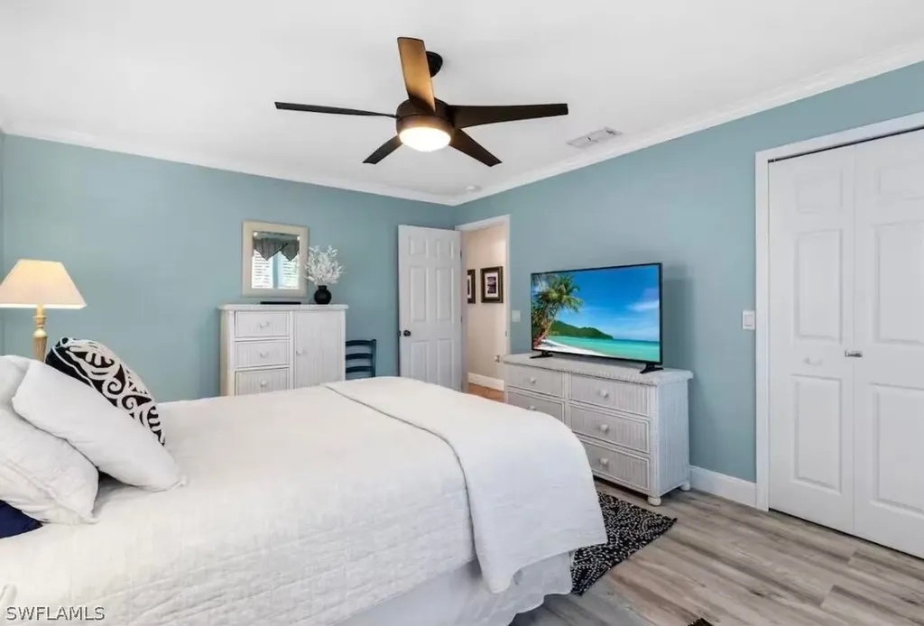 5701 Riverside Drive Cape Coral FL 33904