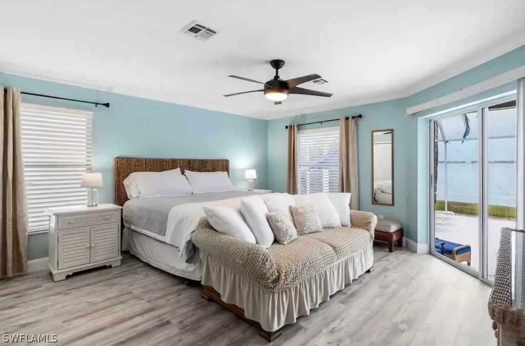 5701 Riverside Drive Cape Coral FL 33904
