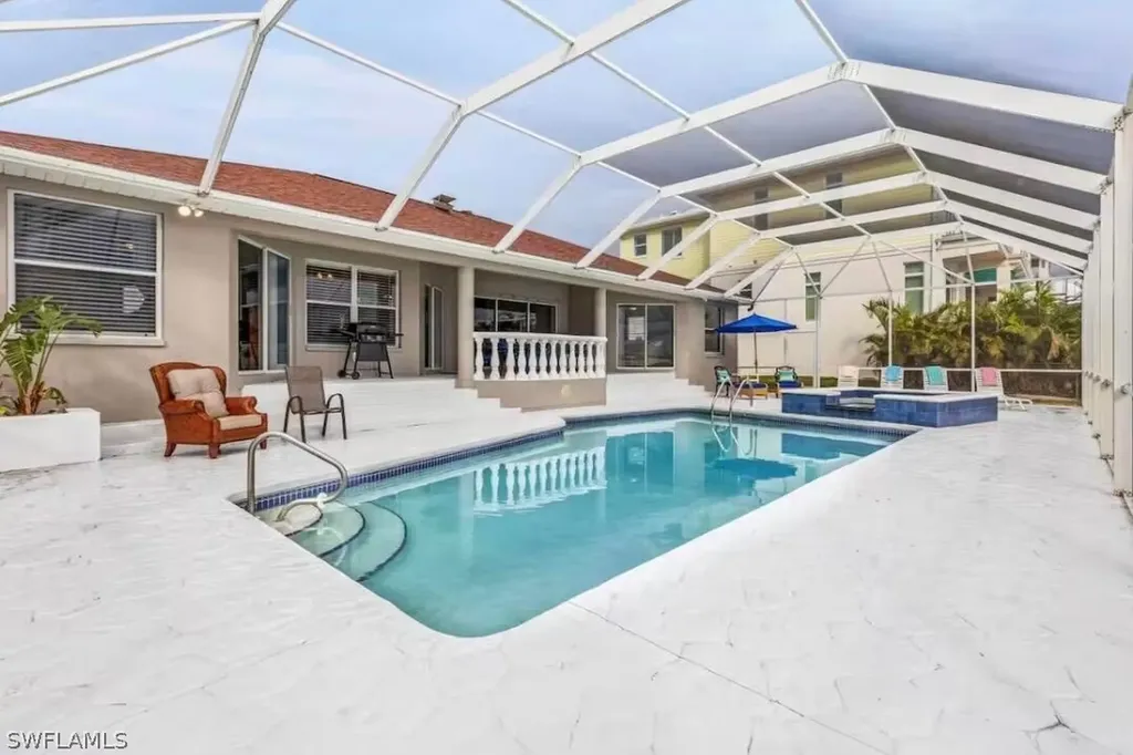 5701 Riverside Drive Cape Coral FL 33904