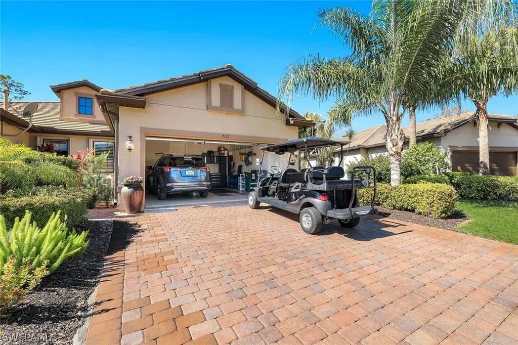 7121 Live Oak Drive Naples FL 34114