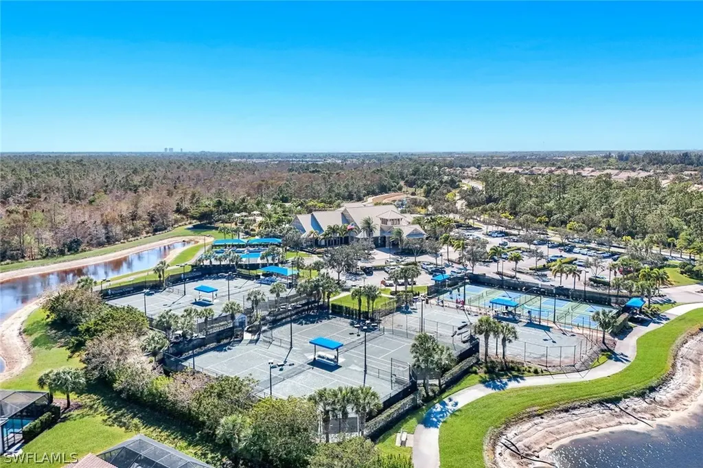 7121 Live Oak Drive Naples FL 34114
