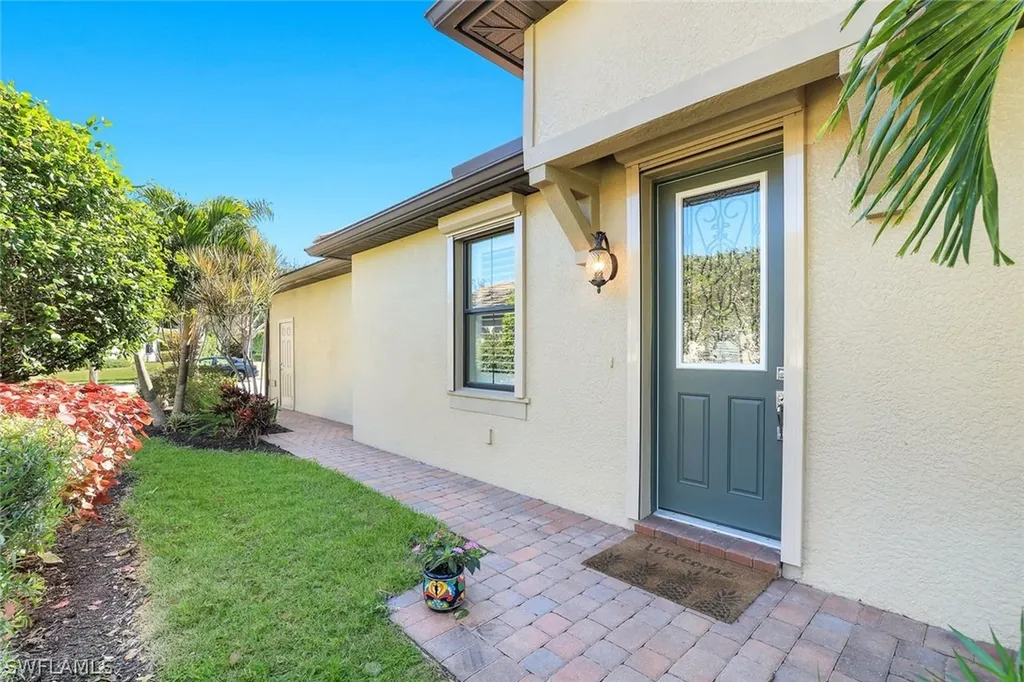 7121 Live Oak Drive Naples FL 34114