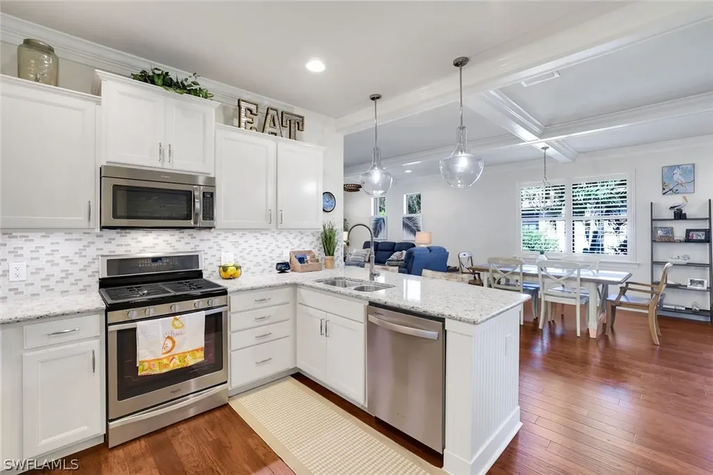 7121 Live Oak Drive Naples FL 34114