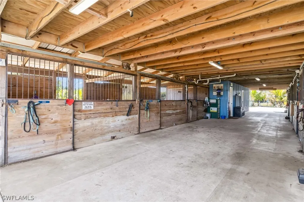 6050 Stringfellow Road St. James City FL 33956