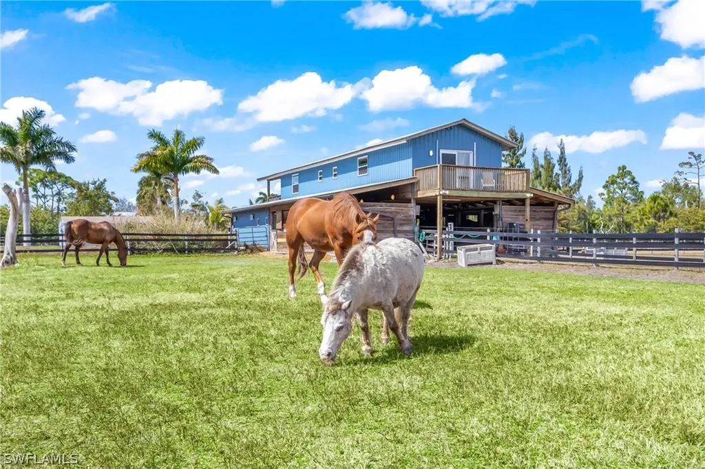 6050 Stringfellow Road St. James City FL 33956