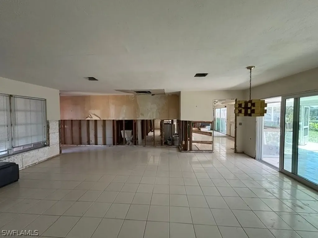 452 Seabee Avenue Naples FL 34108