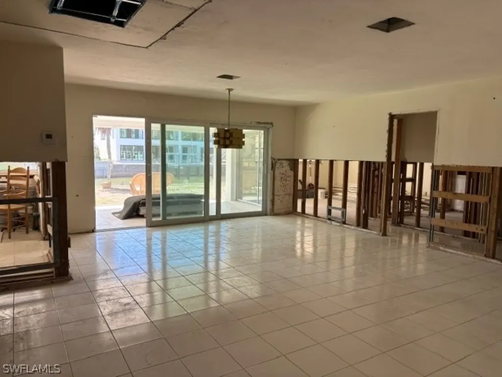 452 Seabee Avenue Naples FL 34108