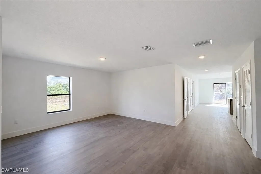 2709 22nd Street SW Lehigh Acres FL 33976