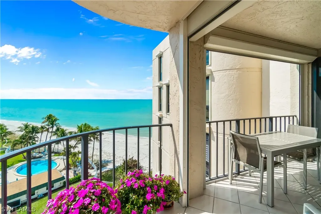 3115 Gulf Shore Boulevard N Naples FL 34103