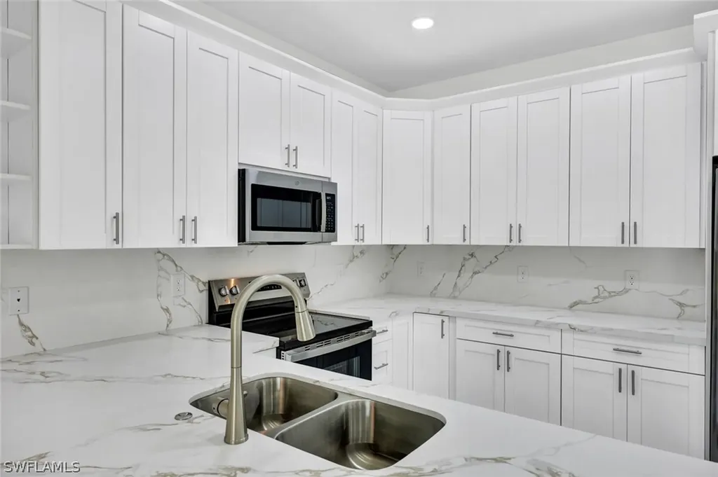 1137 Rahway Street E Lehigh Acres FL 33974