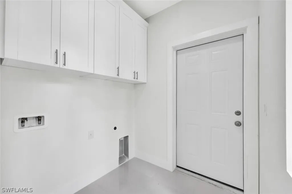 1137 Rahway Street E Lehigh Acres FL 33974