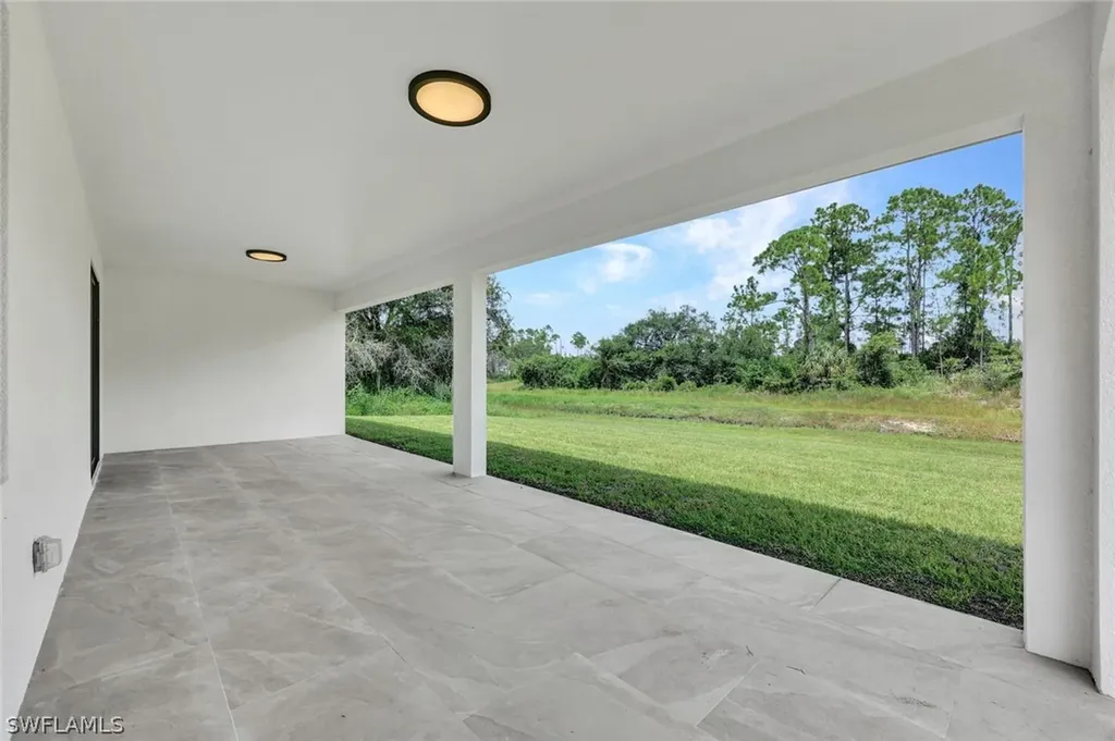 1137 Rahway Street E Lehigh Acres FL 33974