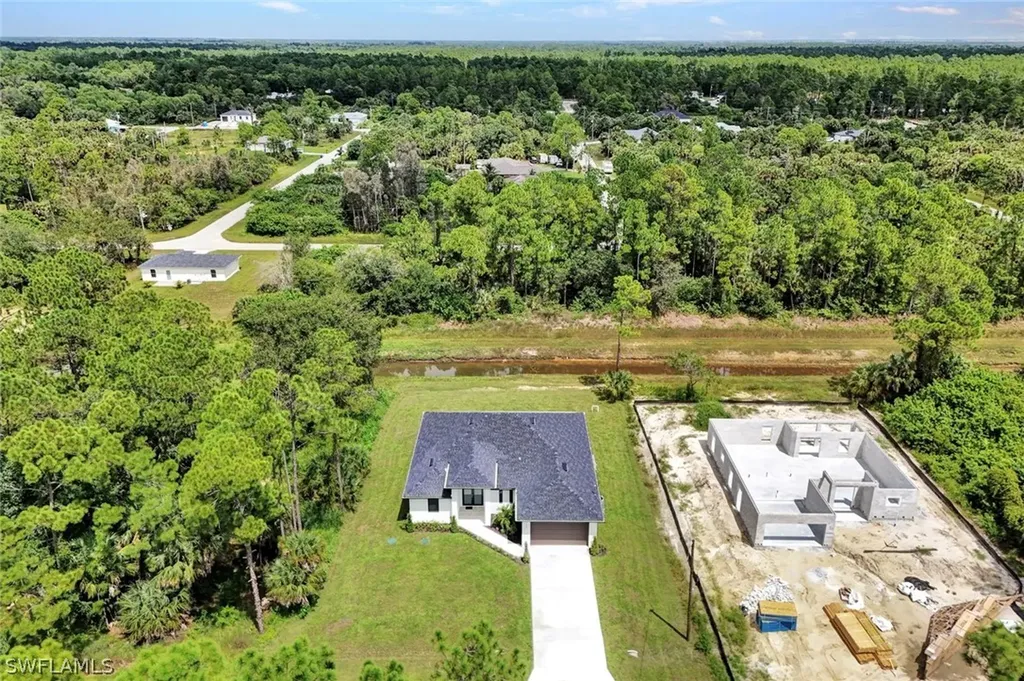 1137 Rahway Street E Lehigh Acres FL 33974