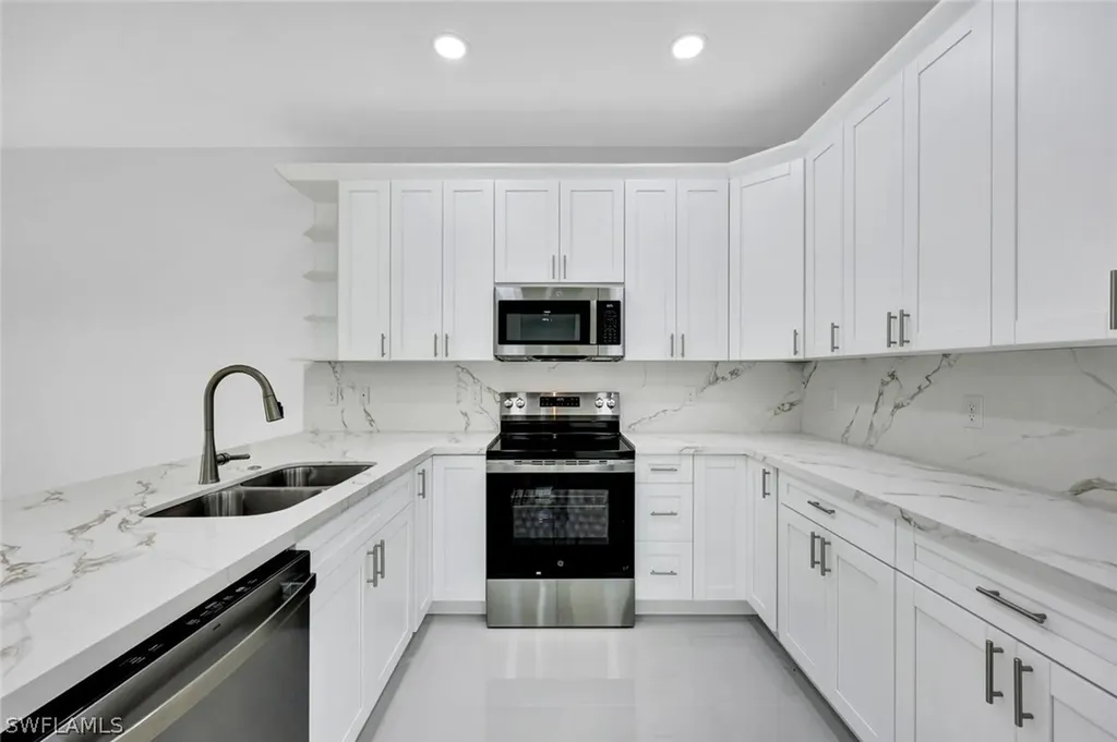 1137 Rahway Street E Lehigh Acres FL 33974