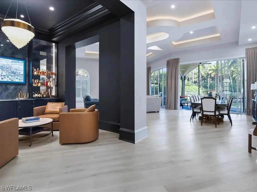 2822 Capistrano Way Naples FL 34105