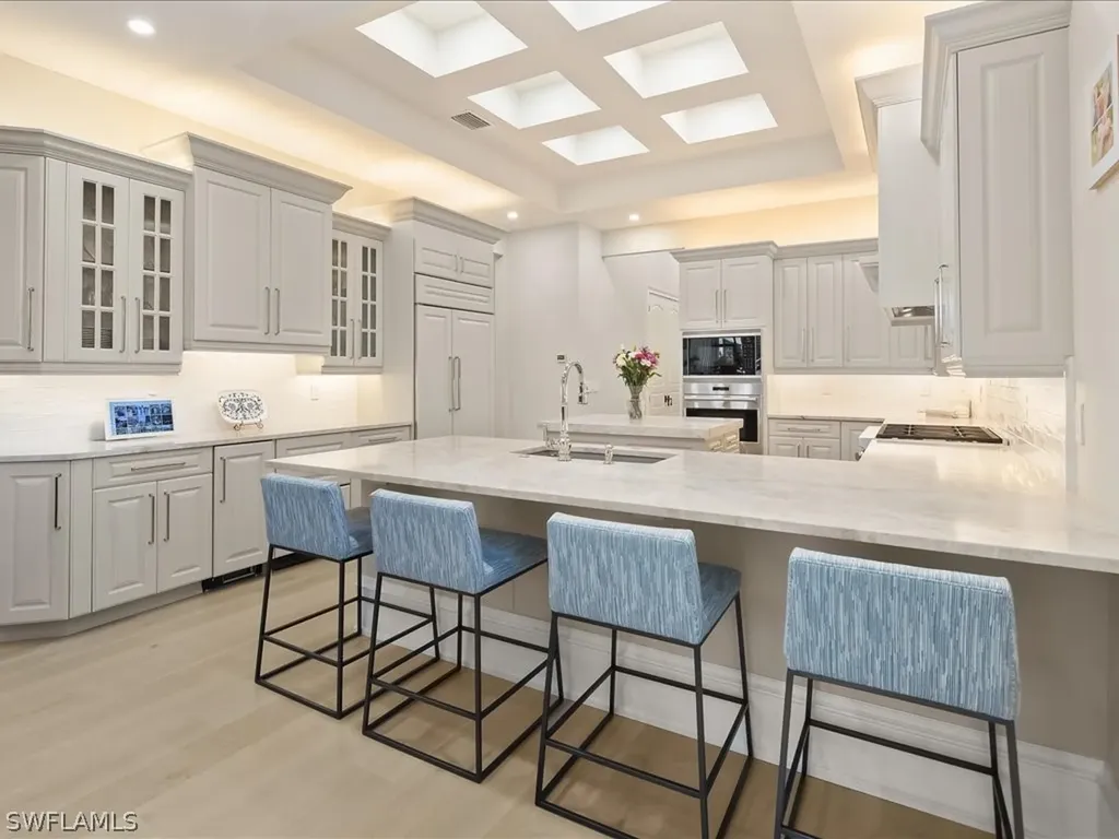 2822 Capistrano Way Naples FL 34105