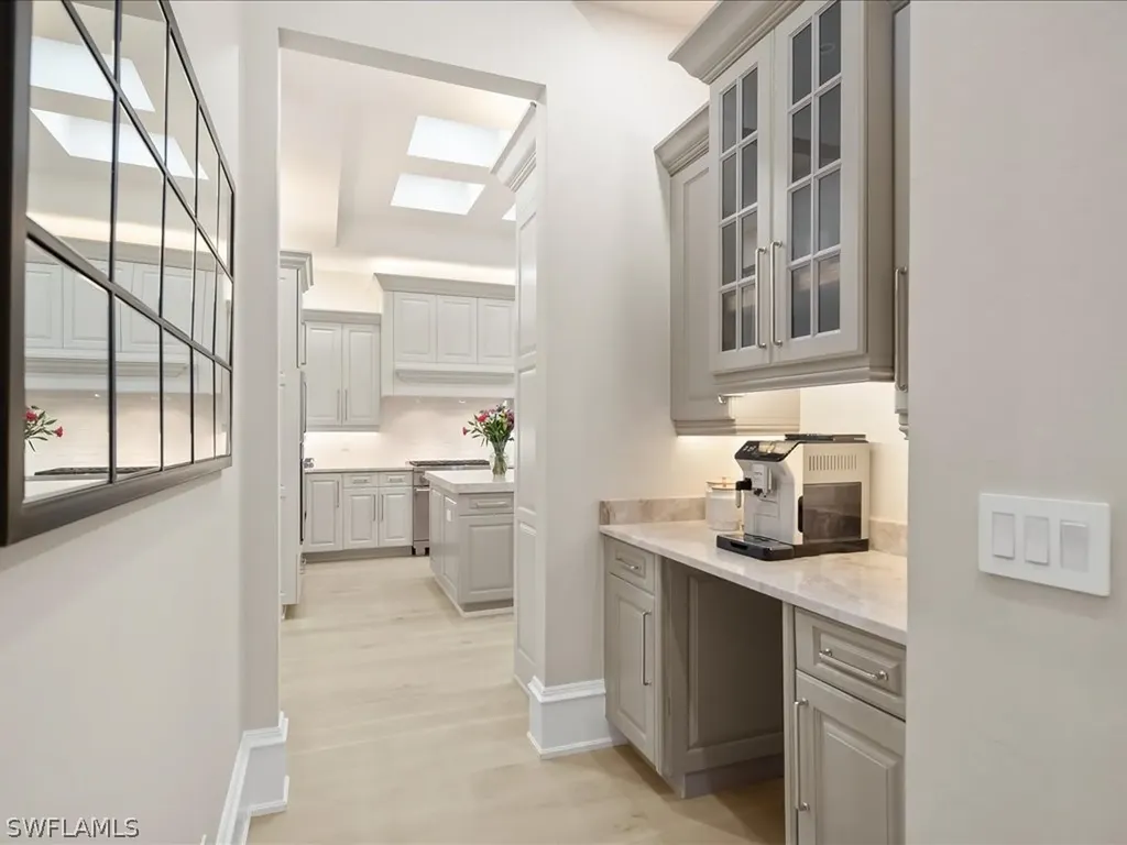 2822 Capistrano Way Naples FL 34105