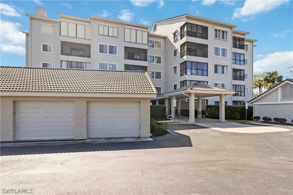 900 Arbor Lake Drive Naples FL 34110